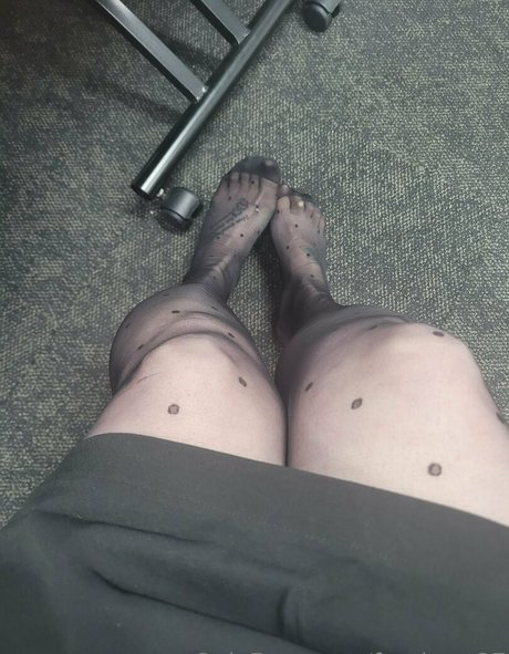 feetheat27 onlyfans sextape