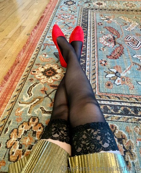 ellesfeet8 onlyfans nude pictures