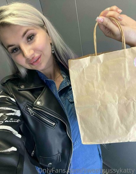 sweetpussykatty onlyfans photo