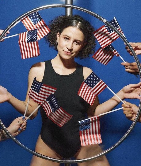 Ilana Glazer onlyfans leakd