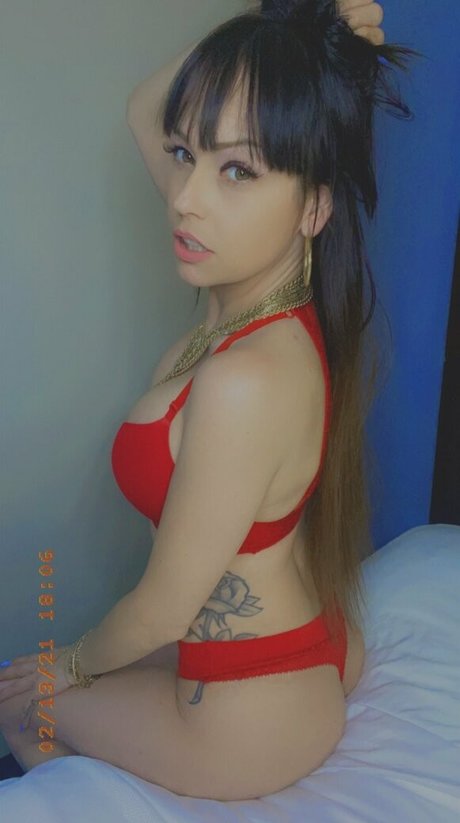 enticingbeauty onlyfans photos