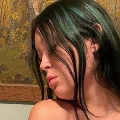 Crystal Roses onlyfans