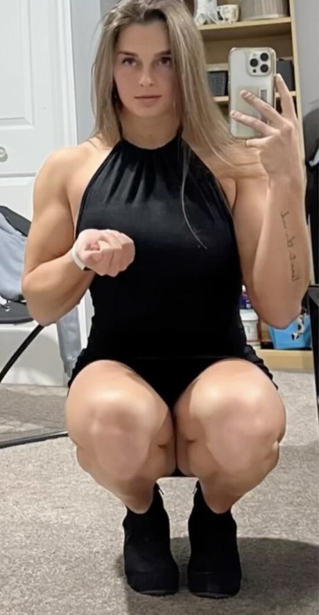 Janelle Jolicoeur naked on onlyfans