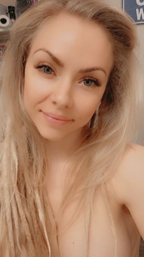 Nina Rei onlyfans keak