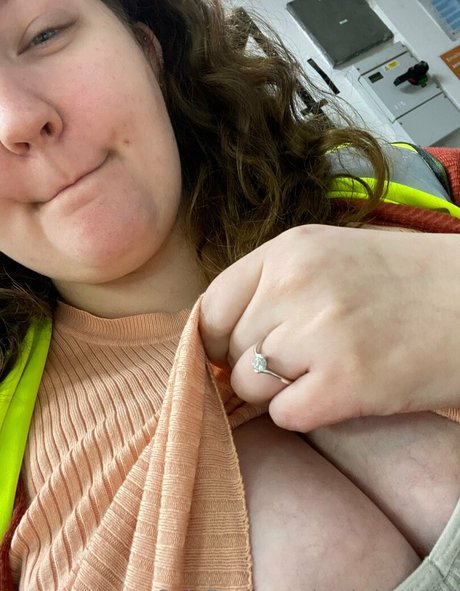 embridget98 naked onlyfans leak