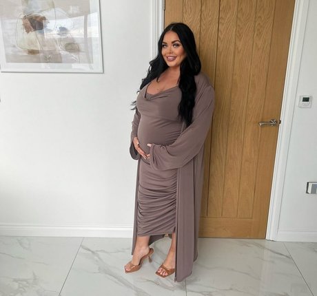 Scarlett Moffatt leaked onlyfans