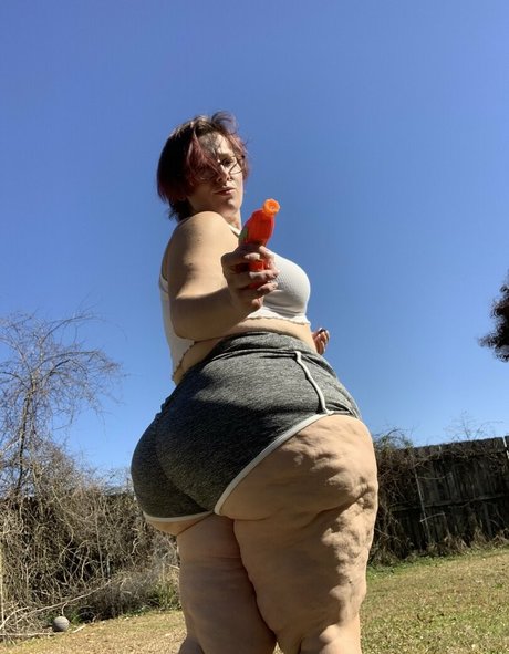 hourglassleigh onlyfans porn leaks