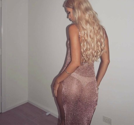 Thalia Hall onlyfans leak ass