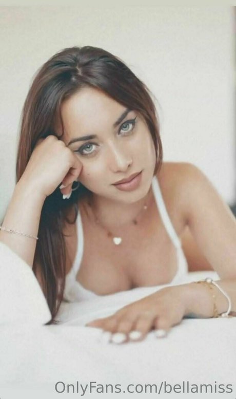 bellarossi21 onlyfans pic