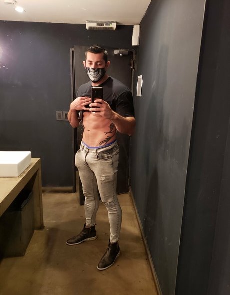 eliseoantoniofree onlyfans pics