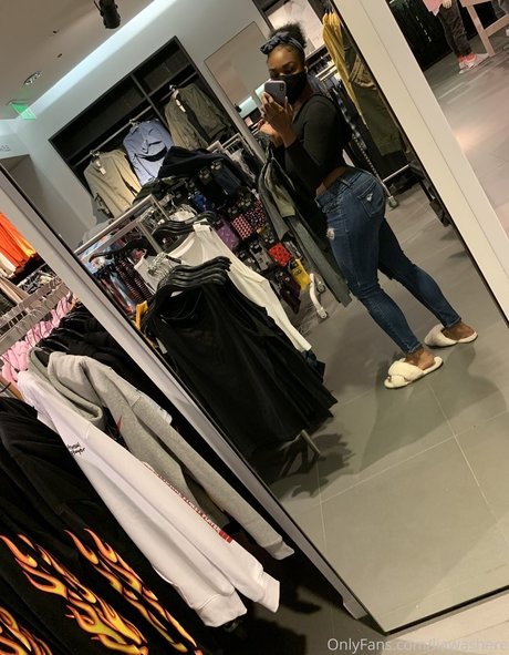 Liliwashere naked onlyfans leaks