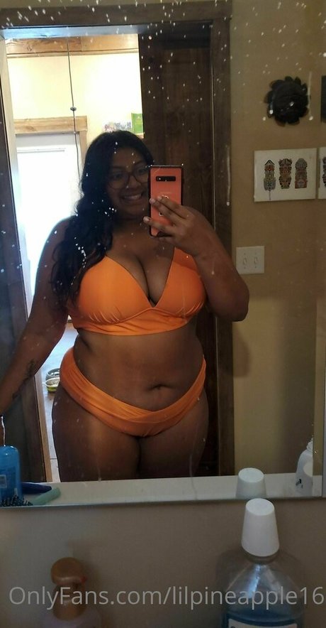 lilpineapple16 tits onlyfans