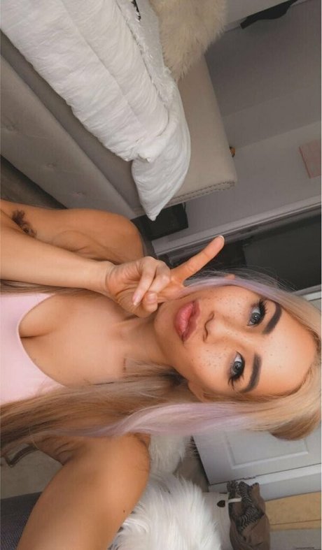 roxannesims onlyfans naked pics