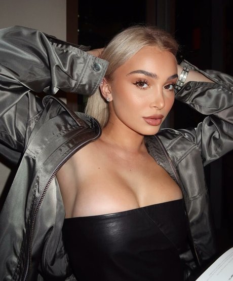 Camaryn Swanson naked onlyfans leaks