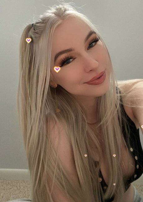 Vavandvoa onlyfans pictures