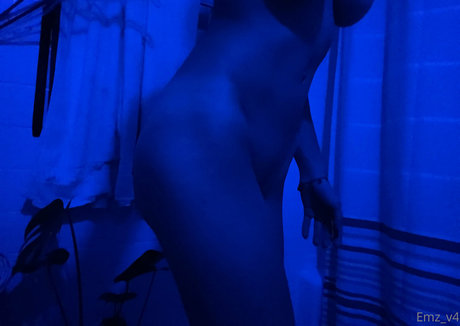 emz v3 onlyfans photo