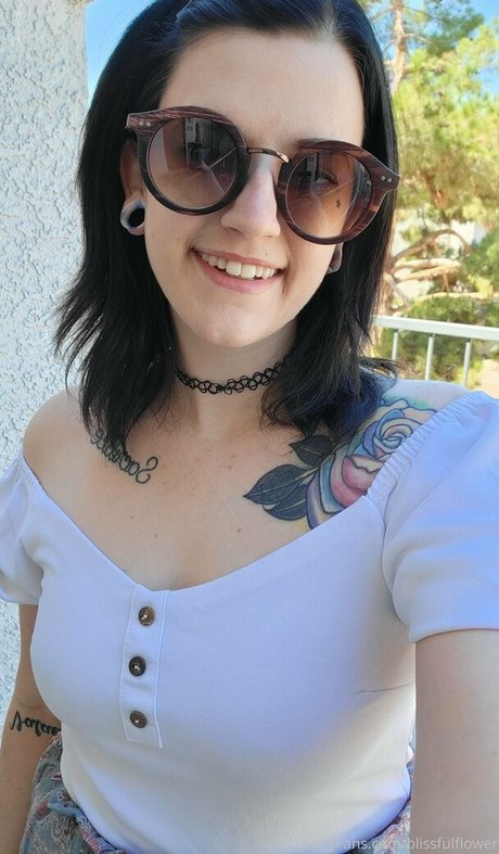 blissfulflower naked leaked onlyfans