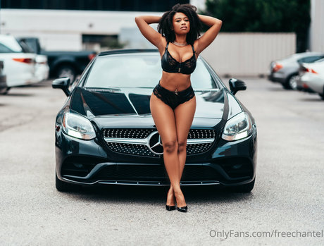 freechantel onlyfans nude