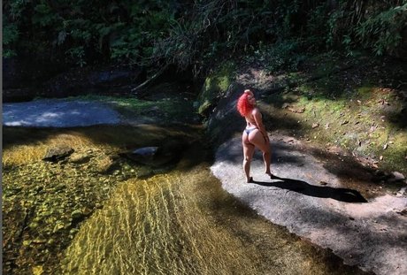 Meninas Guaratuba onlyfans explicit content