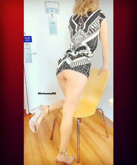 Hotmommy956 free only fans