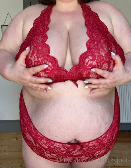 beckyjools naked onlyfans leak