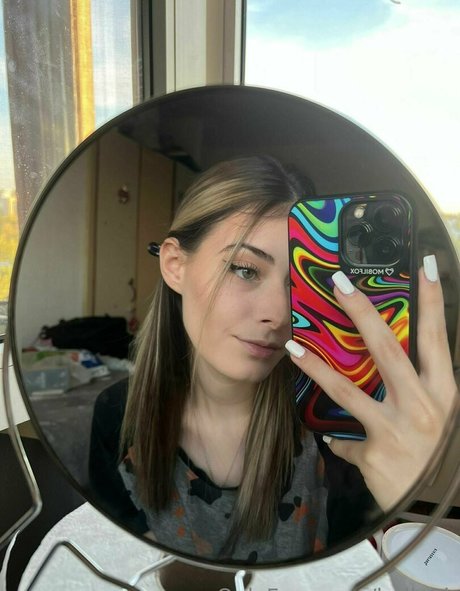 bella2k porn onlyfans leak