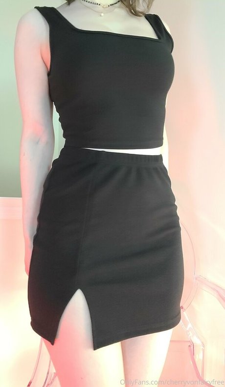 cherryvonfairyfree onlyfans content type