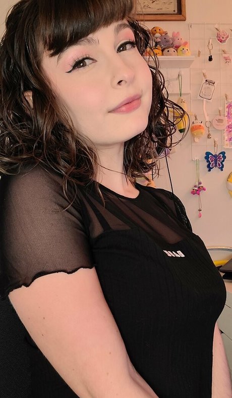 cherryvonfairyfree onlyfans lesk