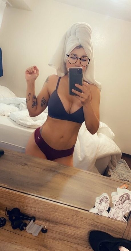 alexataylorfree onlyfans star