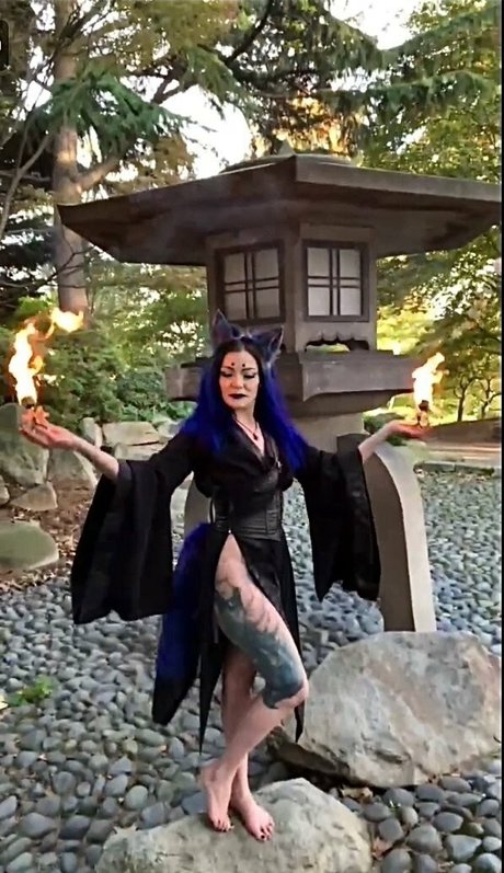 rainingembers leaked onlyfans pics