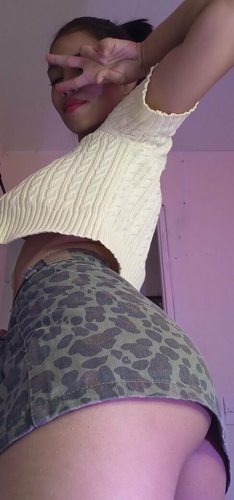 venus 22 onlyfans naked pics