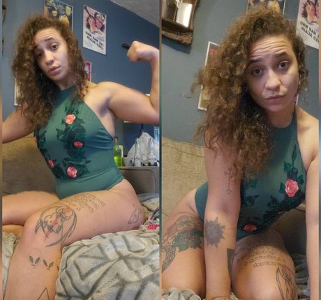 Emm Loomis onlyfans leaked