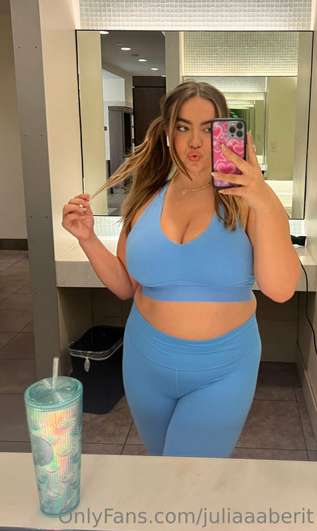 juliiaaberitttt only fans content