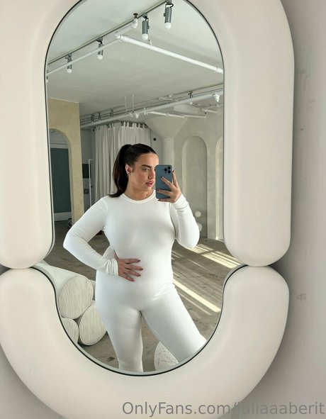 juliiaaberitttt new onlyfans leak