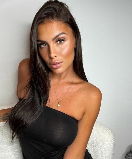 Natasha Nesci only fans leaks