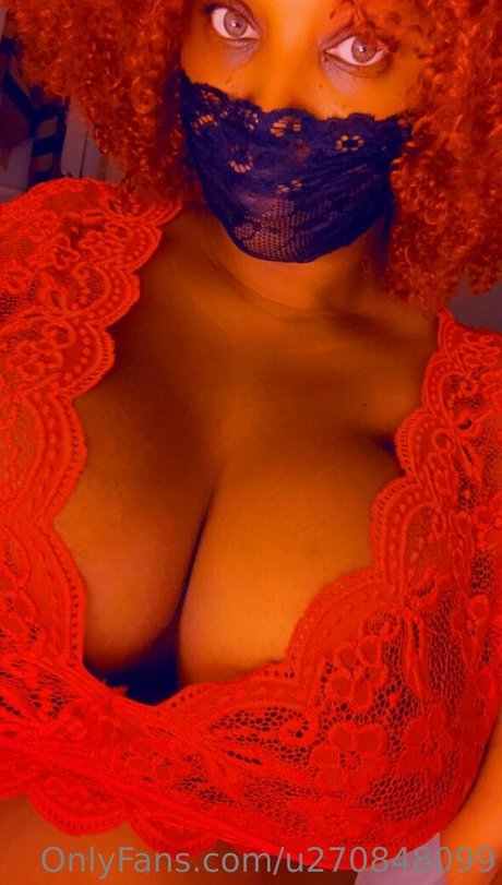 herroyaltittys onlyfans page