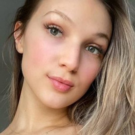 Nakedbabess onlyfans content