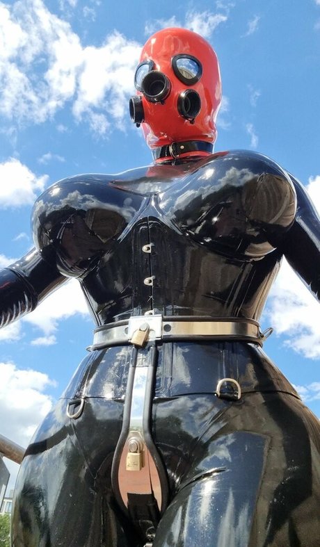 rubberdollemma onlyfans free