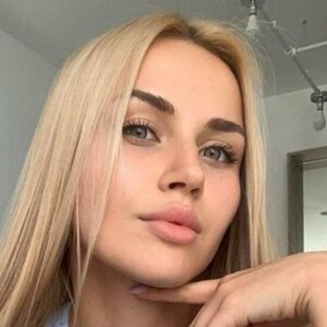 spicybloondie nude onlyfans