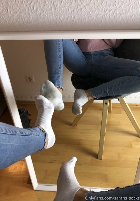 sarahs socks en onlyfans