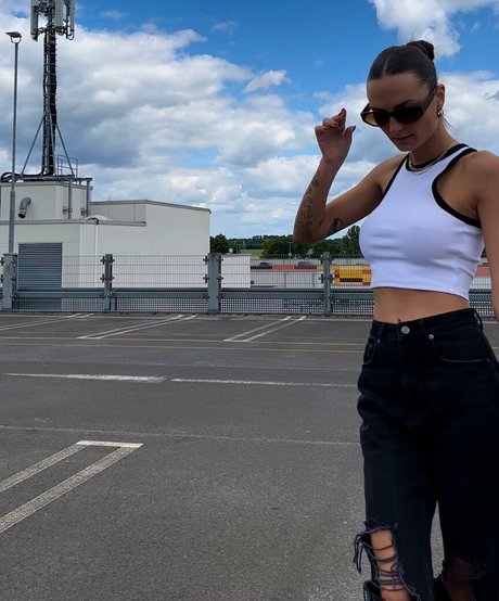 Elenacaro onlyfans boobs