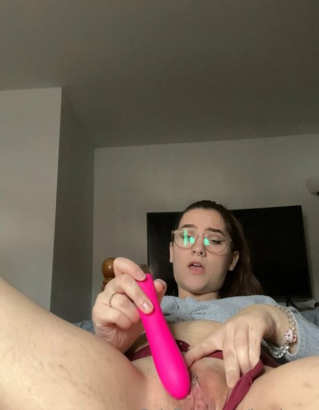 izzyizzyy onlyfans porn leaked