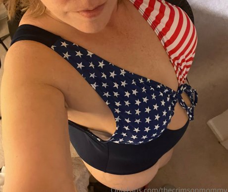 thecrimsonmommy xxx onlyfans