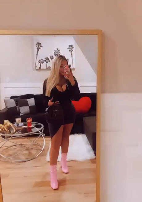 Tatiana Gianacopoulos onlyfans leak