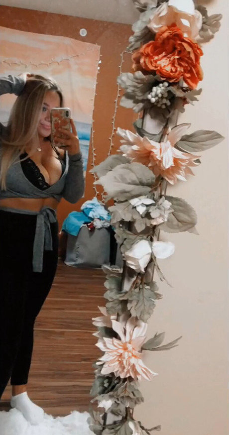 Tatiana Gianacopoulos onlyfans nude leak