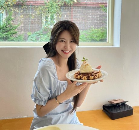 Lee Hayun Profile pic