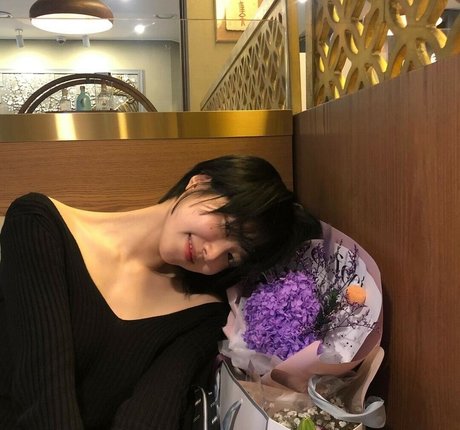 Lee Hayun onlyfans nude content