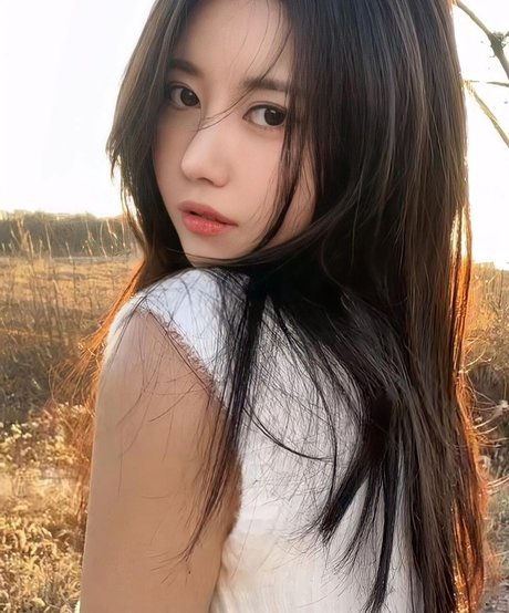 Lee Hayun leaks only fans