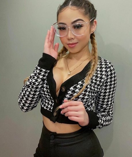 Lysa Joanna Chan onlyfans naked