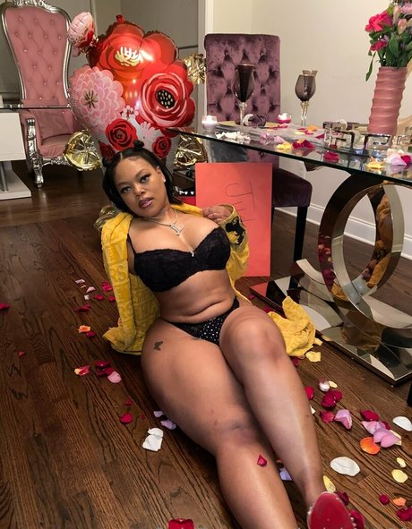 judylaw100 onlyfans leaked tits